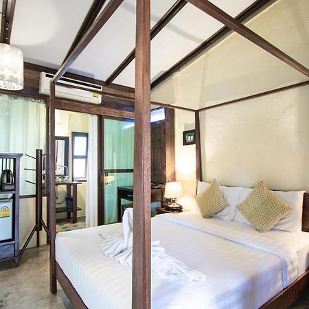Rompo Boutique Hotel Чиангмай Екстериор снимка