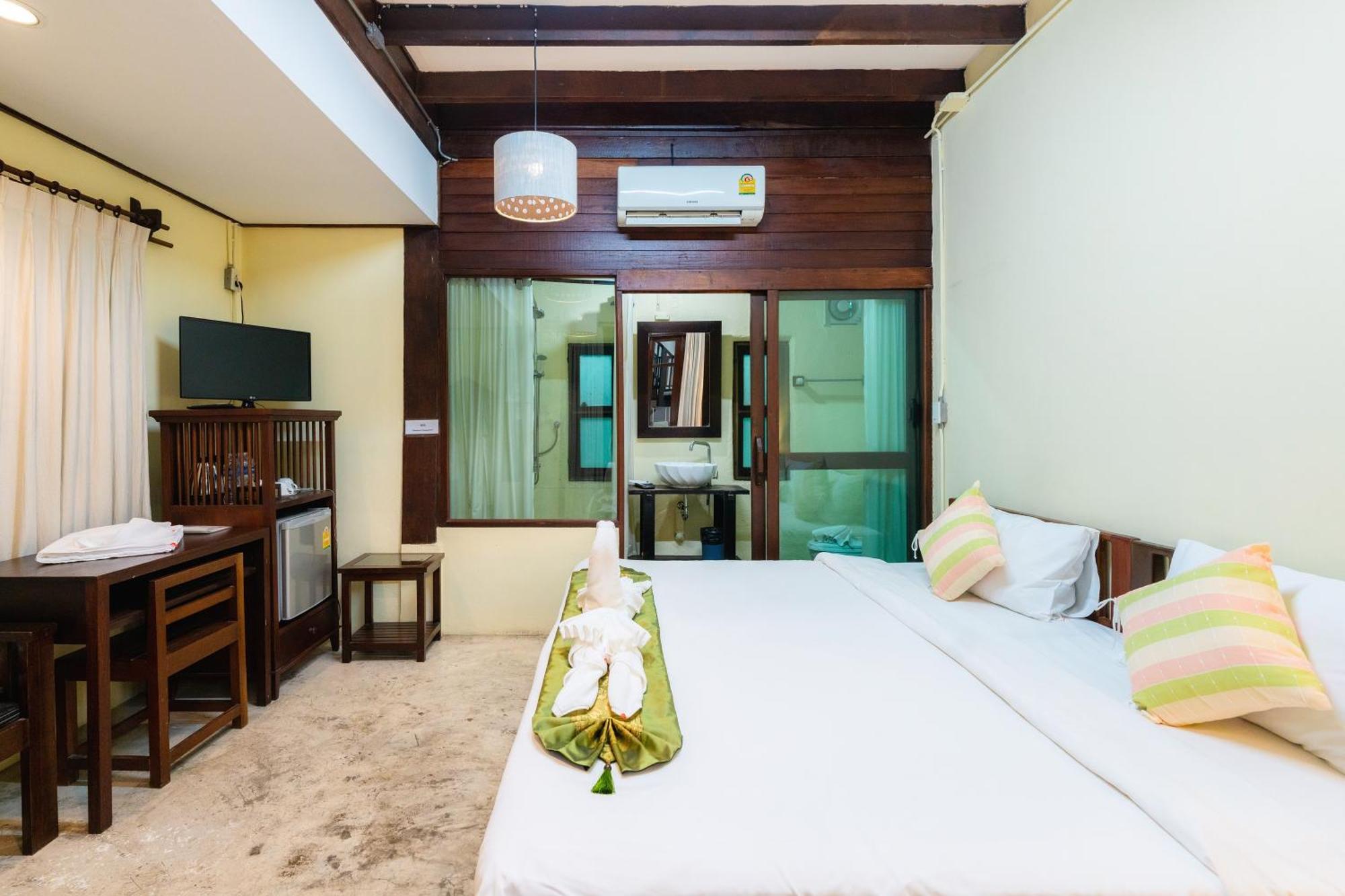 Rompo Boutique Hotel Чиангмай Екстериор снимка